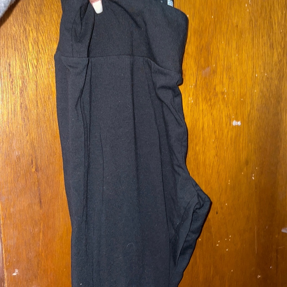 black leggings large